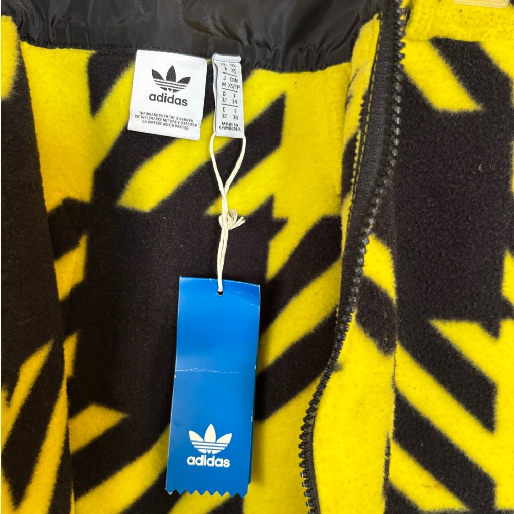 Adidas Women's Bold Yellow and Black Mini Skirt - Picture 4 of 8